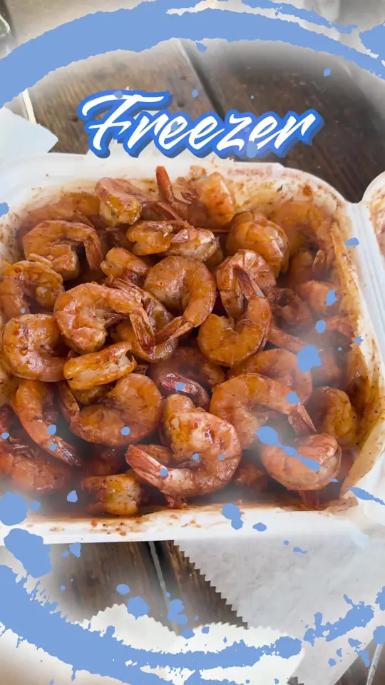 The Freezer in Homosassa showing food, steamed shrimp, food, clam chowder, video by ihavetheplaceforyou on TikTok
