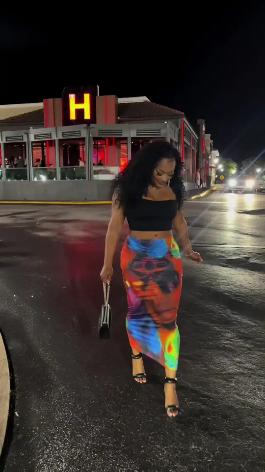 The H Orlando in Orlando showing dinner, review, video by itsevalynrose on TikTok