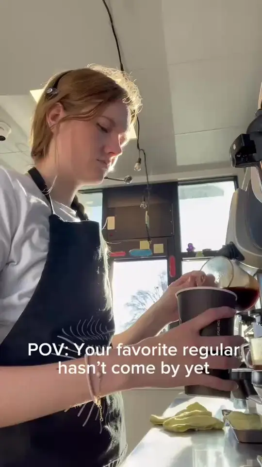 The Human Bean in Winter Springs showing visit, atmosphere, video by thehumanbean on TikTok