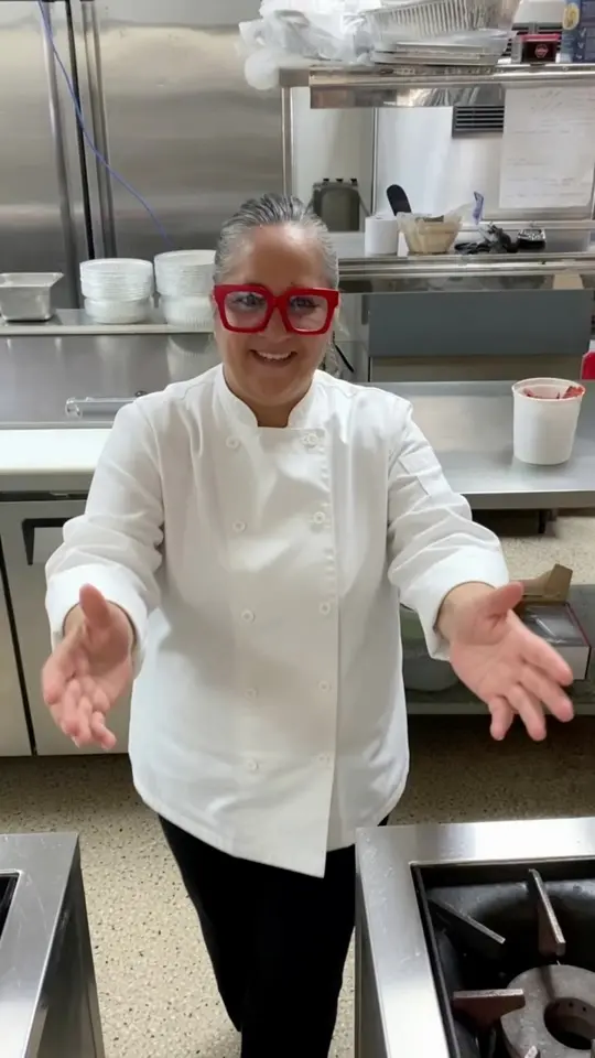  in Florida showing homemade tomato sauce, food, video by The Italian Joint on Facebook