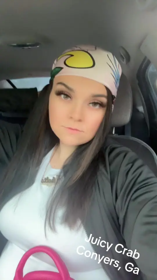 The Juicy Crab in Conyers showing visit, date night, video by itscheltseyp on TikTok