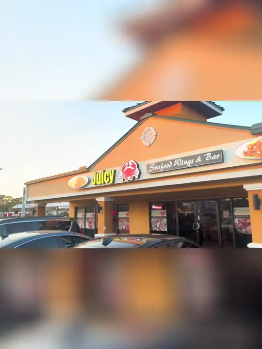 The Juicy Seafood Mayport in Atlantic Beach showing review, food, video by foodonthecouch on TikTok