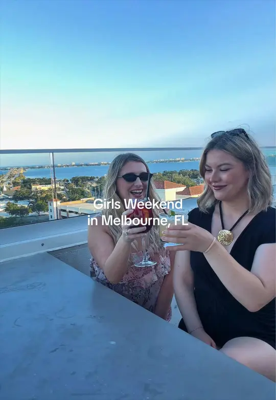 The Landing Rooftop in Melbourne showing restaurant visit, dinner, brunch, video by heatherhasplans on TikTok