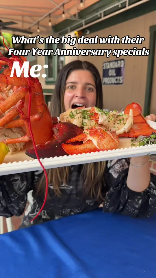 The Nauti Lobstah in Apopka showing food, lazy man's lobster, lobster roll, wine, sangria, pumpkin cheesecake, video by letstrythisconchanti on TikTok