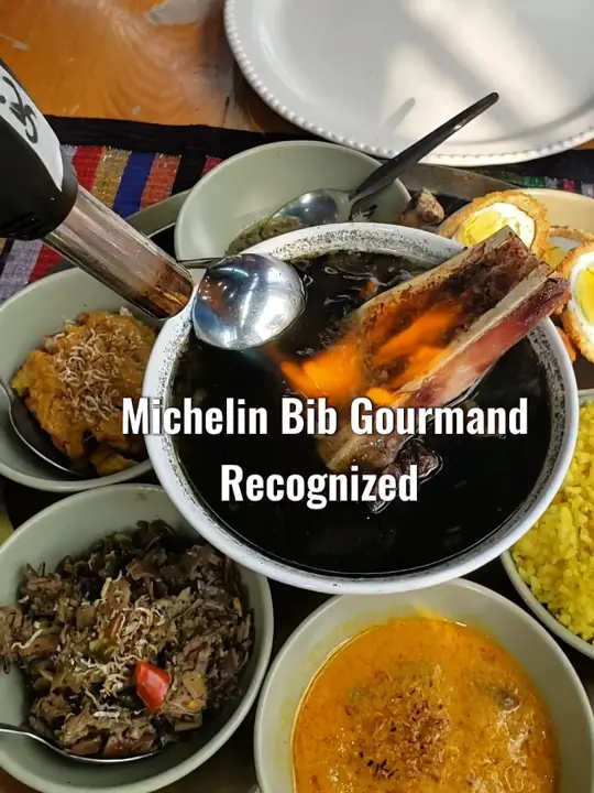 The Palm Room in Fort Lauderdale showing review, visit, video by thegratefulmommacha on TikTok