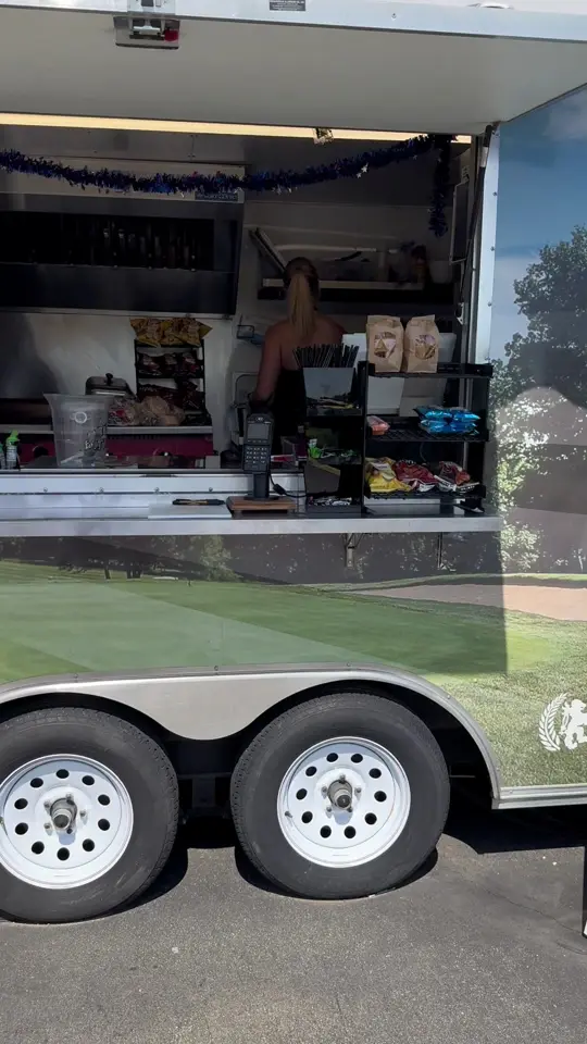 The Par Pub in Largo showing bar, food, drinks, grab-and-go favorites, wrap specials, video by Innsbrook Resort on Facebook