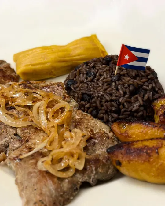 The Piragua Pizzeria in Lawrenceville showing pizza, cuban food, video by lapiraguapizzeria on TikTok