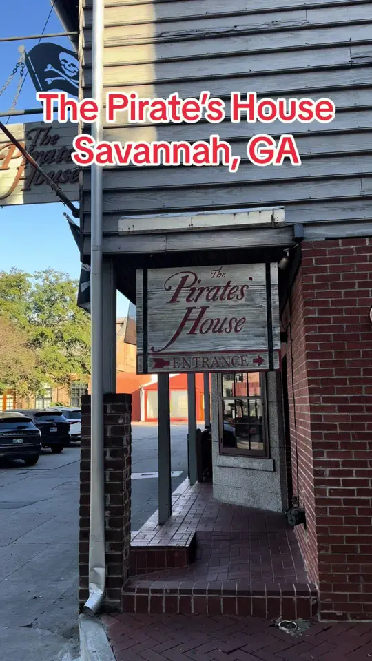 The Pirates' House in Savannah showing restaurant, seafood, video by jordan_tries on TikTok