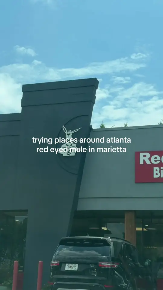 The Red Eyed Mule in Marietta showing chicken biscuits, video by gabrielavpn21 on TikTok