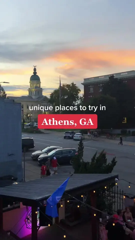 The Royal Peasant in Athens showing atmosphere, small town vibe, video by todoathensga on TikTok