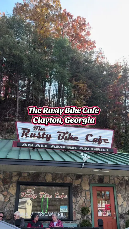 The Rusty bike Cafe in Clayton showing review, visit, food, pancakes, atmosphere, video by backroadbites on TikTok