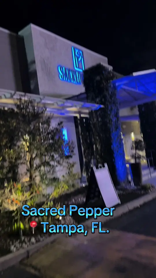The Sacred Pepper in Tampa showing restaurant visit, review, video by _vivalacourt on TikTok