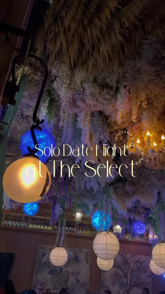 The Select in Sandy Springs showing review, solo dinner date, video by akiasadventures on TikTok