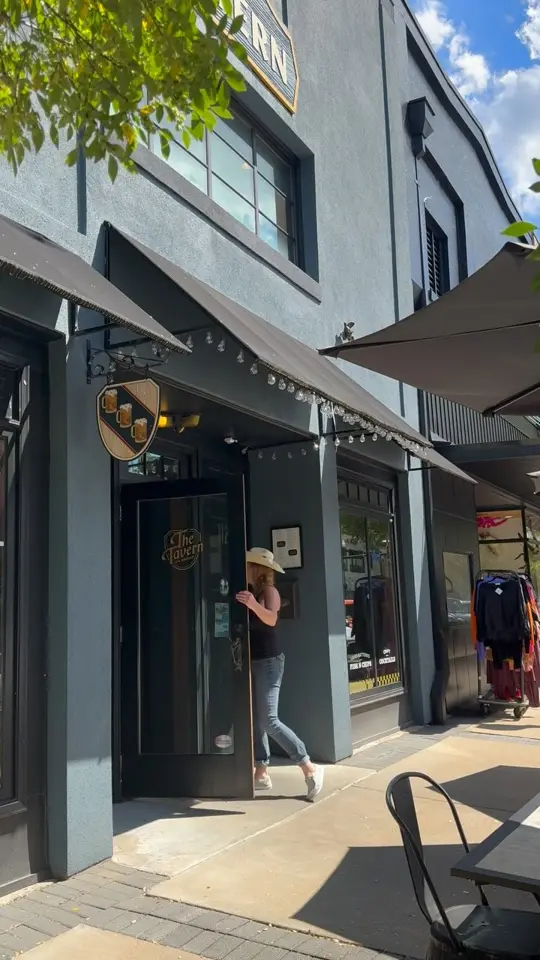 The Tavern on Broad in Thomasville showing food, crispy wings / food, fish and chips / drink, crafted cocktail / event, live music, video by Discover Thomasville, GA on Facebook