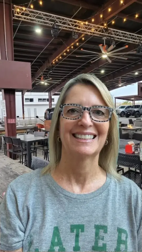 The Twisted Fork in Port Charlotte showing pizza, ribs, craft brews, whiskey, live music, outdoor stage, video by Heidi Choiniere on Facebook