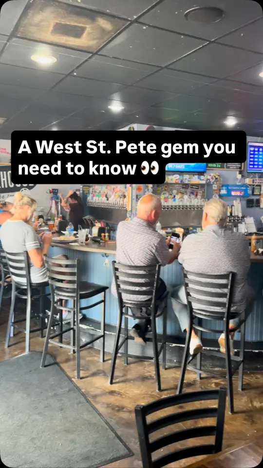  in Florida showing tacos, sandwiches, beer selection, neighborhood atmosphere, video by Aron Bryce on Facebook