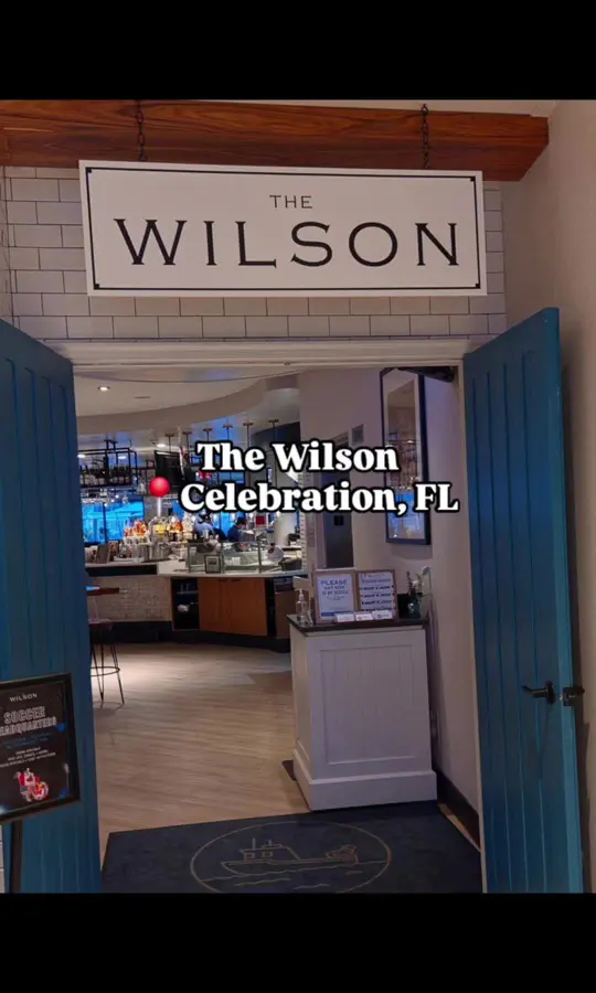 The Wilson in Celebration showing review, visit, pasta bolognese, pizza, mac & cheese, picanha, video by fuego.foodies on TikTok