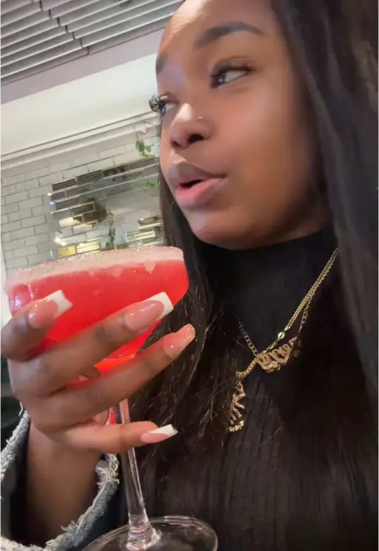 Thrive Cocktail Lounge & Eatery in Orlando showing happy hour, cocktail, video by tierrawilliams1 on TikTok