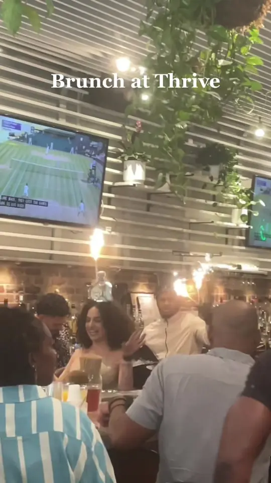 Thrive Cocktail Lounge & Eatery in Orlando showing brunch, good vibes, delicious food, video by dreemiing on TikTok