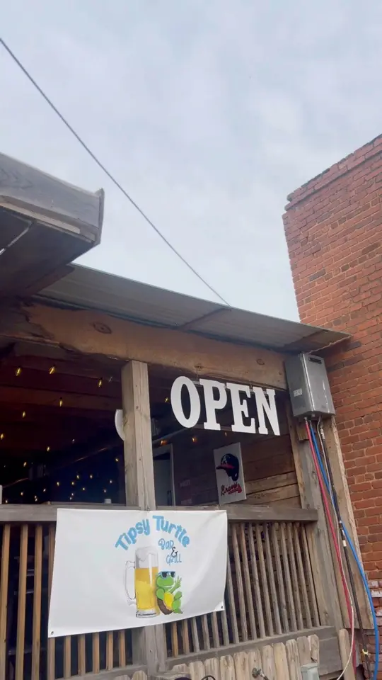 Tipsy Turtle Bar & Grill in Eatonton showing review, visit, video by Eatonton-Putnam Chamber of Commerce on Facebook