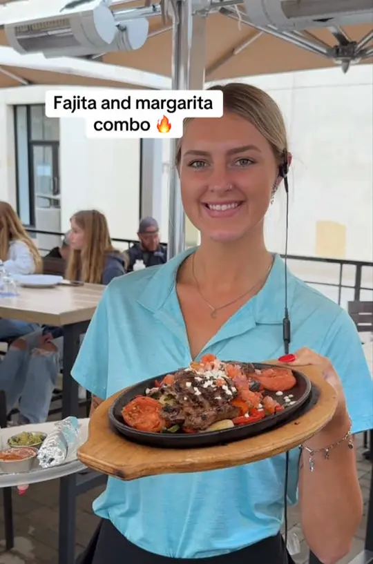 Tommy Bahama Marlin Bar in Dania Beach showing visit, review, lunch, food, fajitas, margarita, video by sandiegofoodiefan on TikTok