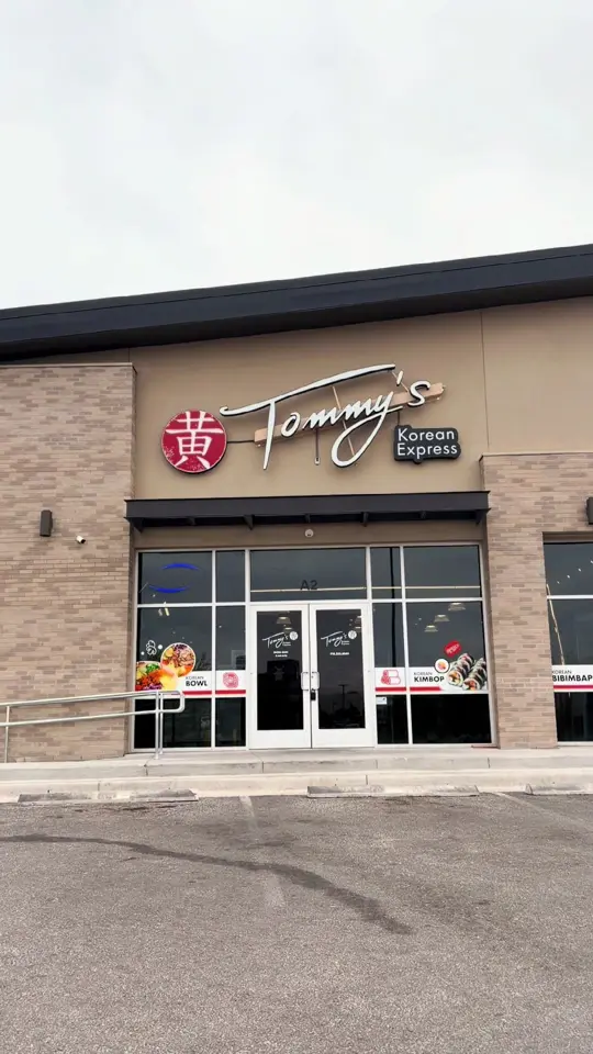 Tommy’s Kitchen in Eatonville showing review, ramen, video by maribcooking on TikTok