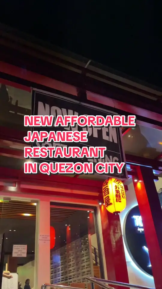 Tomo Japanese Restaurants in Tampa showing food, tamagoyaki, uni sashimi, rice dish with furikake and plum, beef teppanyaki with bacon, seafood futomaki, dynamite maki, video by foodee.eatsph on TikTok