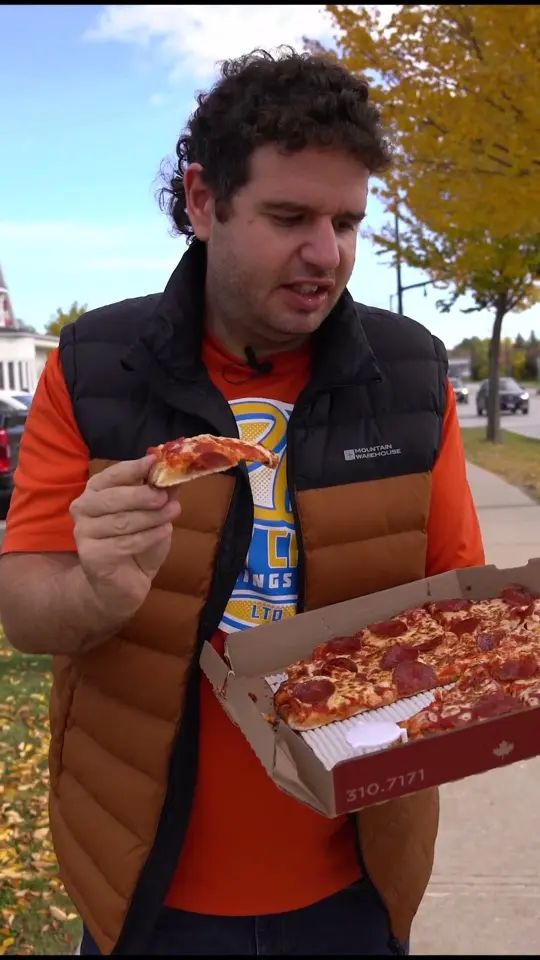 Topper's Brick Oven Pizza in Mulberry showing pizza, video by Pizza Review Joe on YouTube