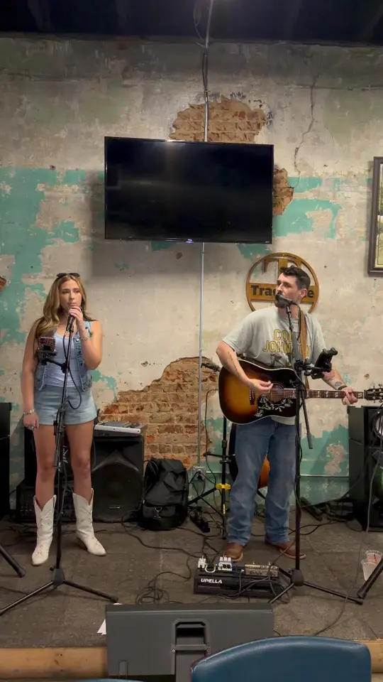 Trackside Pizza & Pub in Calhoun showing live music, drinks, food, video by Trackside Calhoun on Facebook