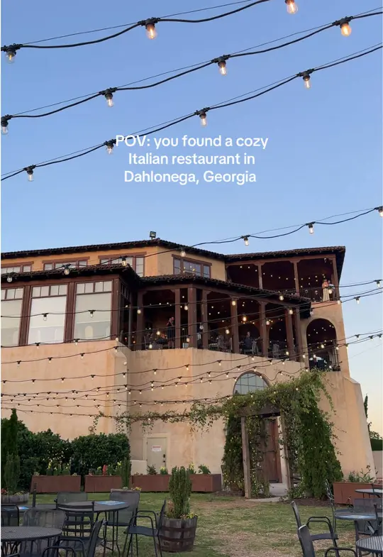 Trattoria di Montaluce in Dahlonega showing review, house-made pastas, rigatoni rosé, prosciutto and pepperoni pizza, scallops, video by brugiamariani on TikTok