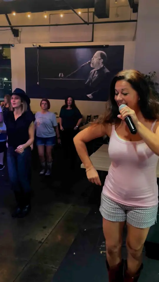Treble Makers Sports Bar & Dueling Pianos in Wesley Chapel showing live music, dueling pianos, video by Tampa Country Line Dancing on Facebook