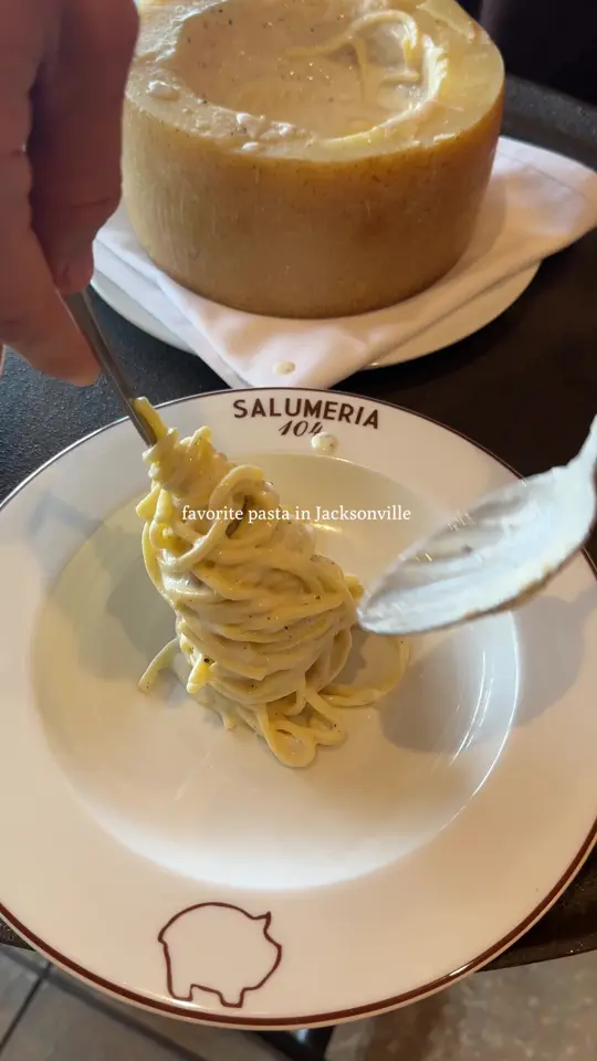  in Florida showing food, chitarra cacio e pepe, video by aleiastraveldiary on TikTok