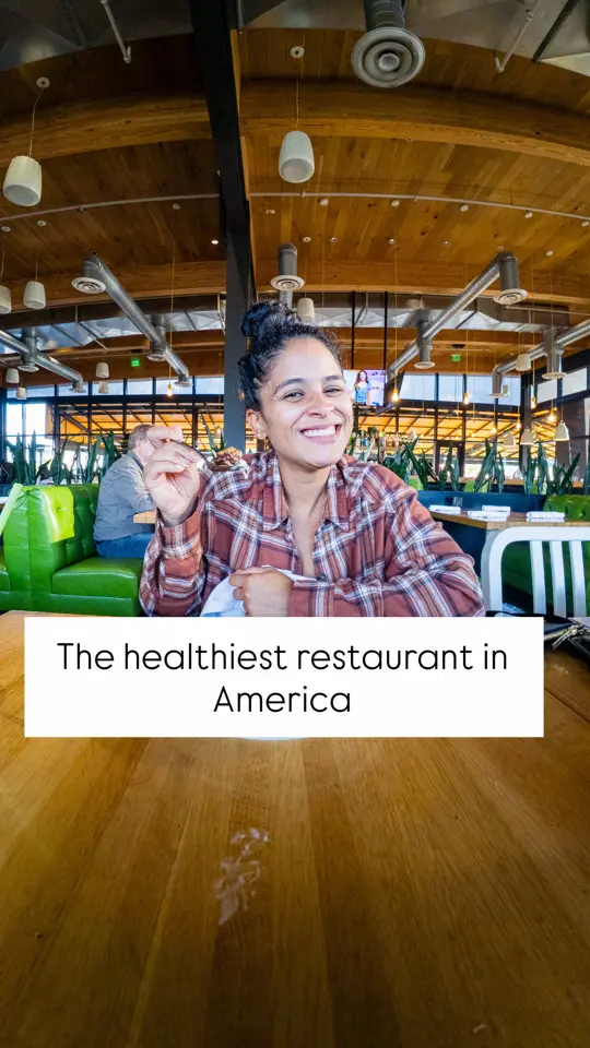 True Food Kitchen in Naples showing review, grass-fed burger, fries with tuscan dust, sourdough pizza, gluten-free cookie with grass-fed ice cream, video by iamjasyra on TikTok