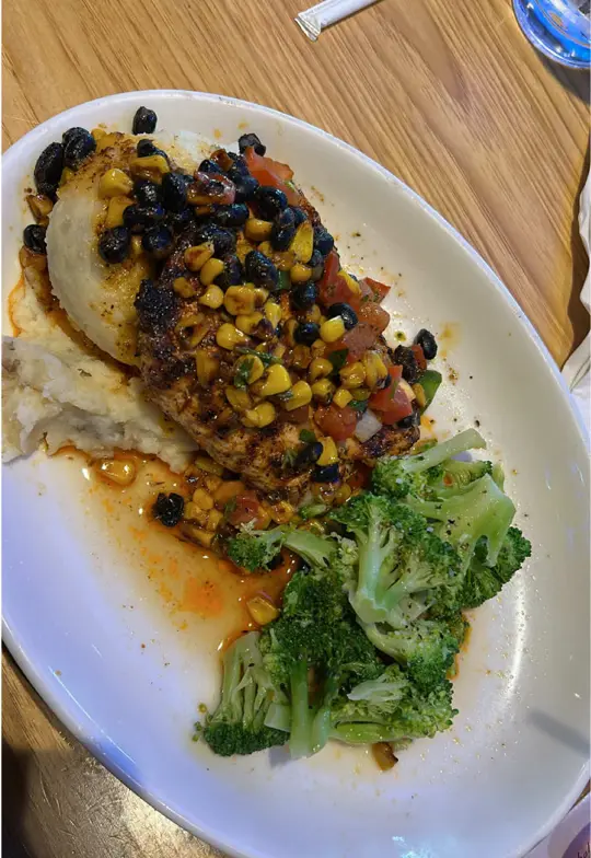  in Florida showing food, spicy chipotle chicken, video by marsh.eats on TikTok