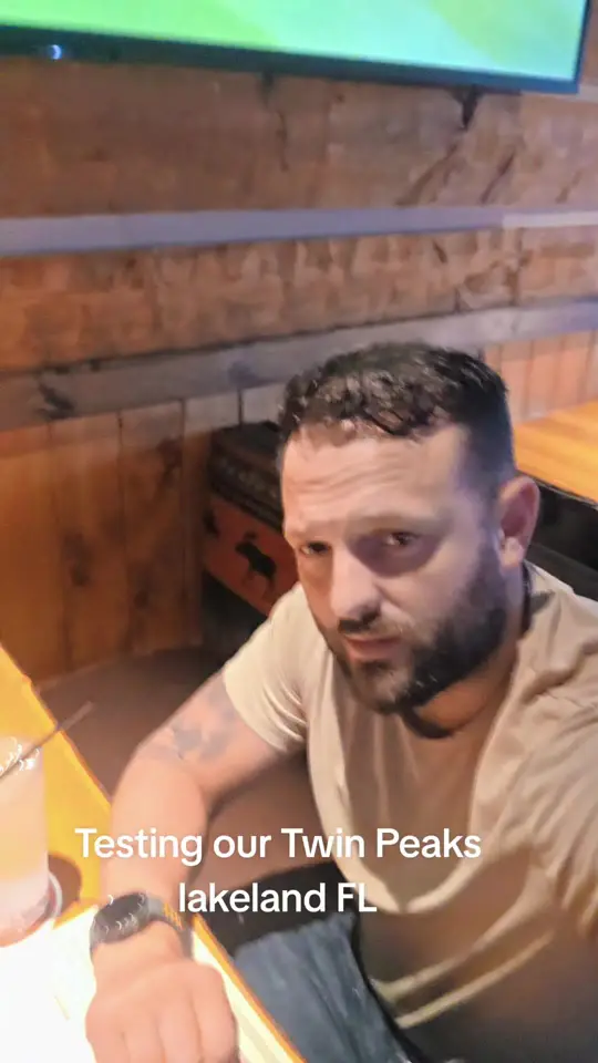 Twin Peaks - Orlando in Orlando showing review, beer, video by uncledaddymac on TikTok
