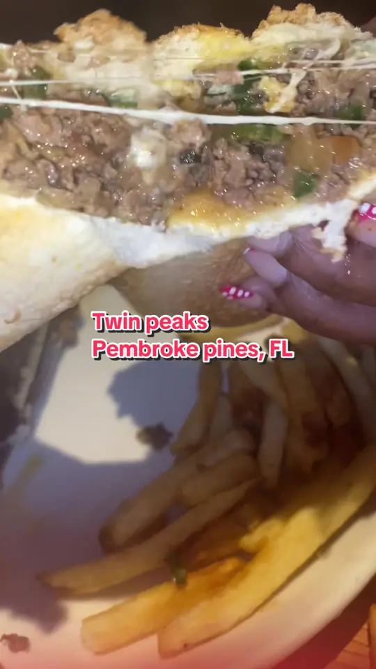 Twin Peaks - Pembroke Pines in Pembroke Pines showing food review, nashville hot chicken, philly cheesesteak, video by _nishadominique on TikTok