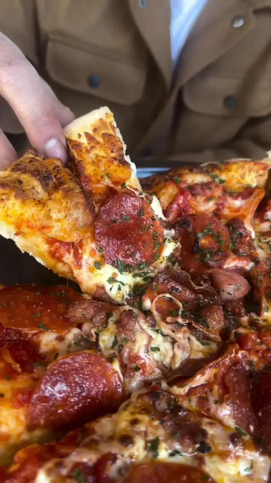 Twisted Pye Kitchen & Cocktails in Douglasville showing pizza, wings, video by discoverdouglasville on TikTok