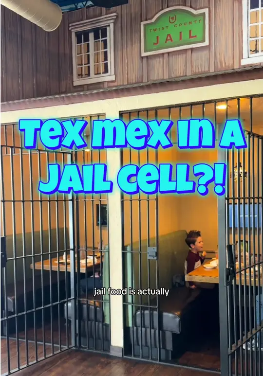 Twisted Taco in Fayetteville showing review, visit, atmosphere, video by theoharastravel on TikTok
