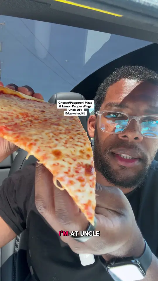 Uncle Al's in Davie showing pizza, video by autopiloteats on TikTok