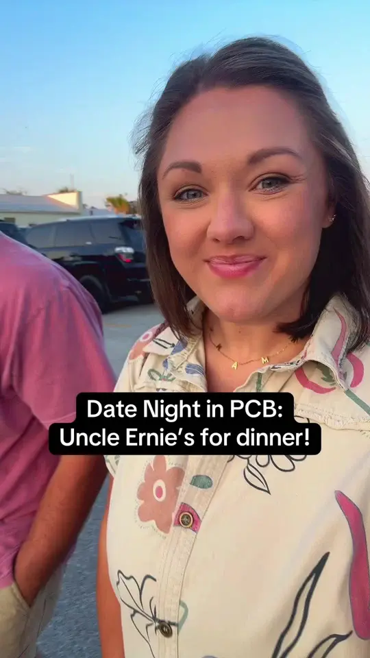 Uncle Ernie's in Panama City showing review, shrimp, scallops, crab, salad, tuna, video by lakencurington on TikTok