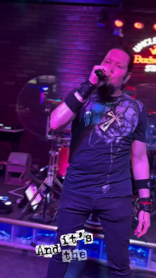 Uncle Mick's Bar & Grill in Jupiter showing live music, bar atmosphere, video by uncle.micks.bargr on TikTok