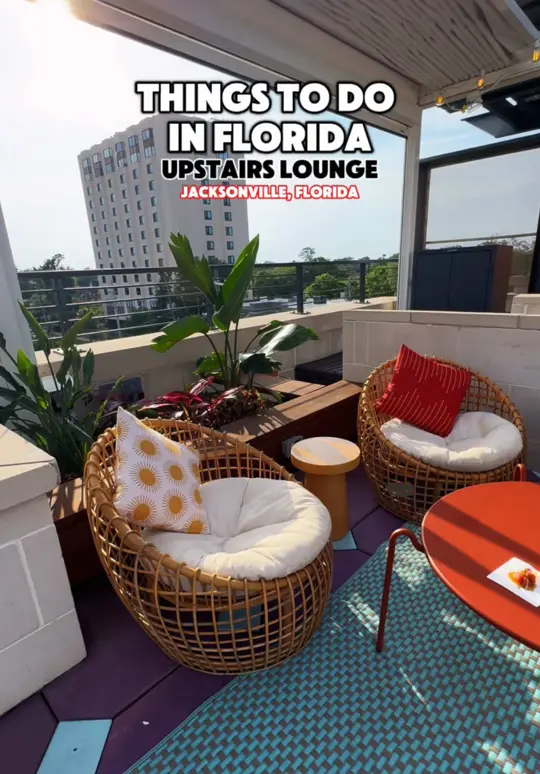 Upstairs Lounge in Jacksonville showing cocktail, margarita; food, ceviche; food, wings; food, salsas; atmosphere, rooftop bar, video by laurynxtravels on TikTok