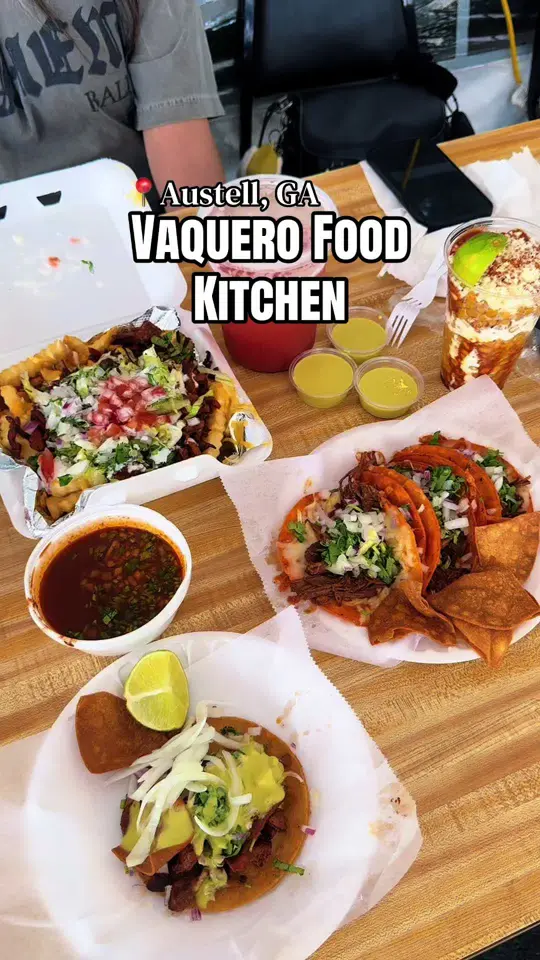 Vaquero Kitchen in Austell showing review, massive esquites, crunchy birria tacos, trompo, video by leydiandthemagic on TikTok