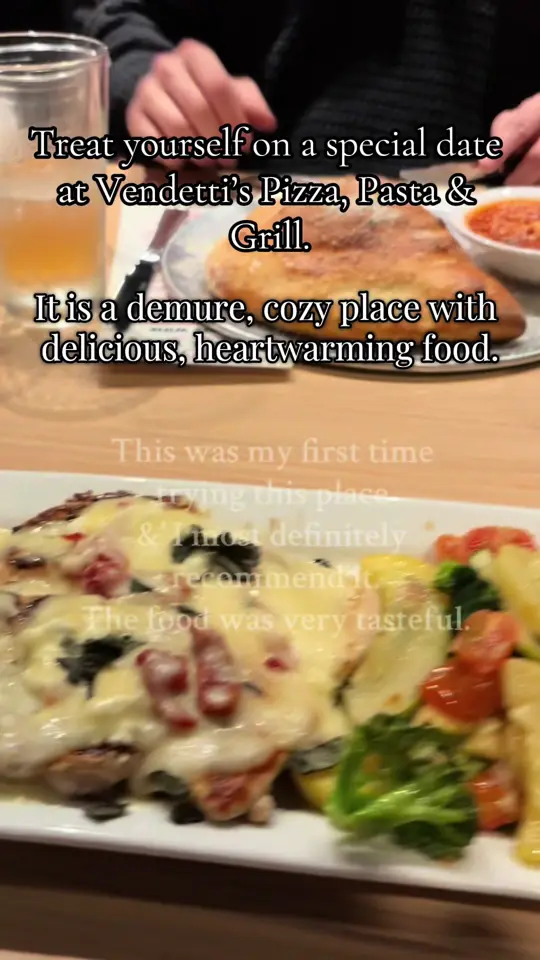 Vendetti’s Pizza Pasta Grill Gainesville in Gainesville showing review, pizza, pasta, vegetables, video by missgarcia_ on TikTok