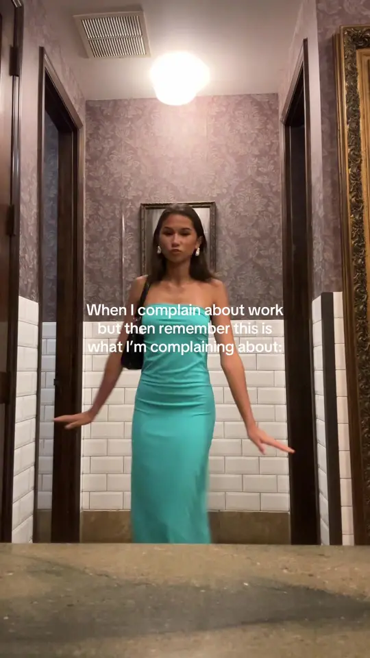 Veronica Fish and Oyster in Sarasota showing visit, drinks, oysters, video by addicted2oysterz on TikTok