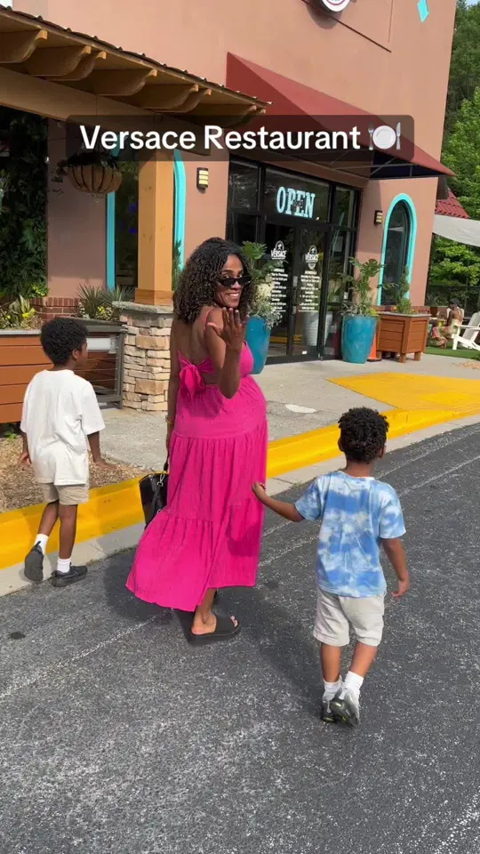 Versace Dominican Restaurant Caribbean Food in Lilburn showing restaurant visit, live music, video by _jennifermaria on TikTok