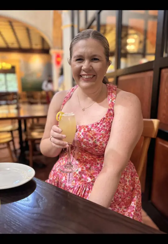 Via Napoli Ristorante e Pizzeria in Lake Buena Vista showing bruschetta, pasta, pizza, desserts, video by magicalmomentswithkatie on TikTok