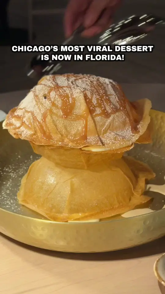 Violí Naples in Naples showing food, smashed bougatsa, video by naplesnoms on TikTok
