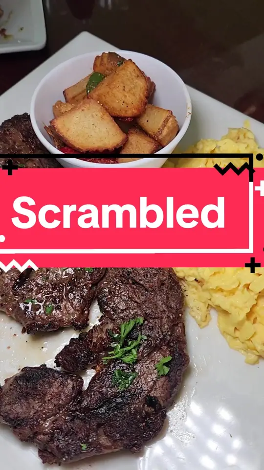 Waffle House in Morrow showing food, steak, wings, banana french toast, video by antlantaeats on TikTok