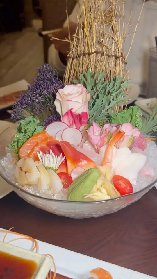 Wako Japanese Cuisine in Pensacola showing restaurant, sushi rolls, dynamite roll, bento boxes, hibachi, video by The 850 Foodie on Facebook
